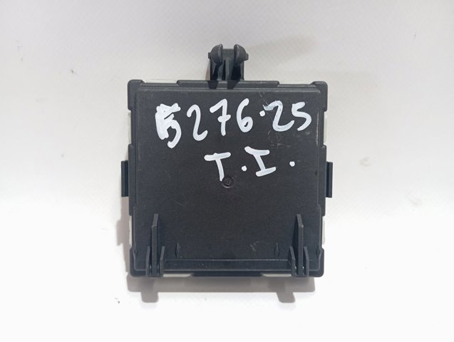 Купити A1679004511 Mercedes Блок комфорту задніх дверей