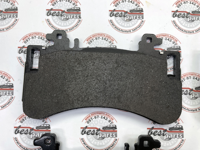 Передні тормозні колодки A0004212702 Mercedes