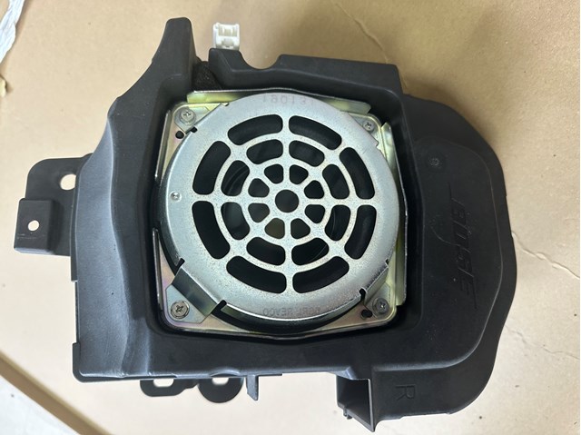  Mazda BDJD6696X ціна, від 57.01 USD