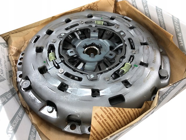 Комплект зчеплення  Fiat/Alfa/Lancia 71724295