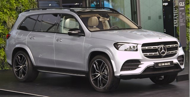 A1676901210 Mercedes Підкрилок переднього крила, лівий задній