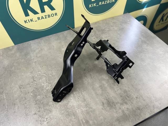 Купити PBM30103AR Signeda Кронштейн-адаптер кріплення фари передньої, правої