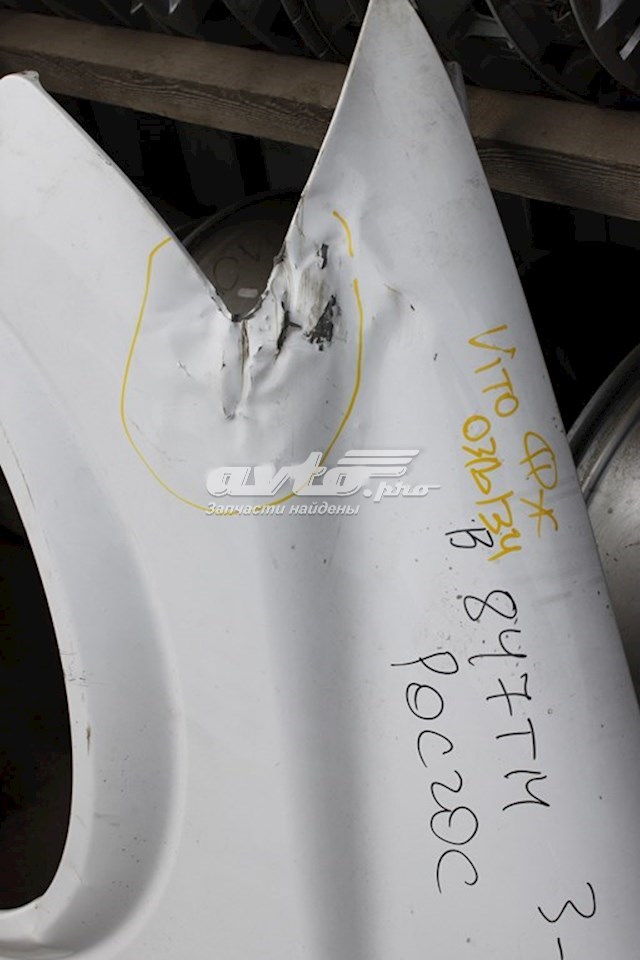 Ліве переднє крило Mercedes A6398800600 ціна, від 177.08 USD