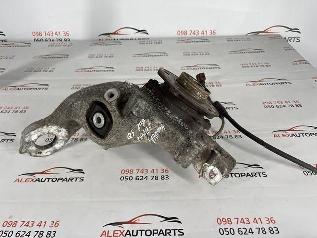 Купити 8R0505436A VAG Кулак поворотний правий