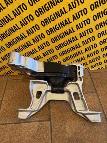 Купити DGK539060 Mazda Подушка (опора) двигуна, права