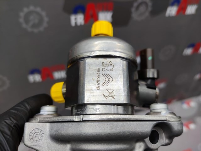 Паливний насос високого тиску 9828614580 Peugeot/Citroen
