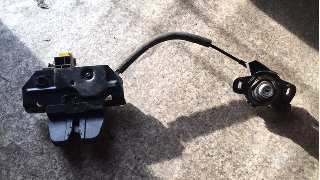 Замок кришки багажника General Motors 495072894