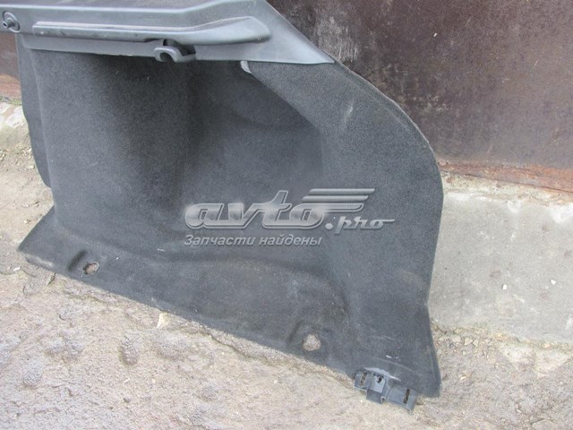 Облицювання багажного відсіку, праве LR041472 Land Rover
