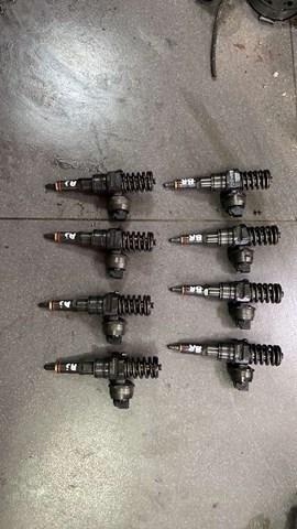 Паливні форсунки 0414720232 Bosch