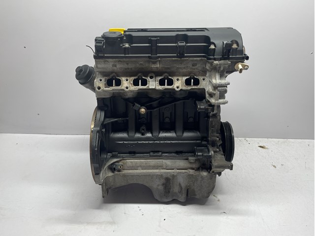 Двигун у зборі General Motors A12XER