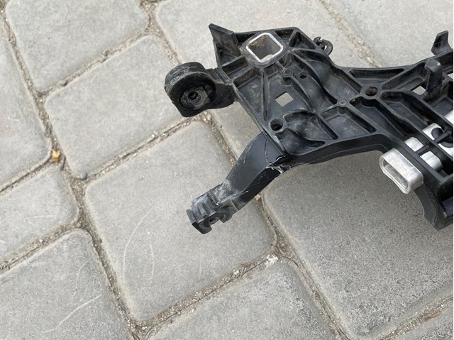  Mercedes A2136201801