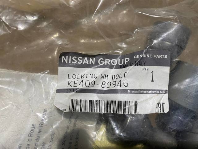 Купити KE40989946 Nissan/Infiniti Колісний болт