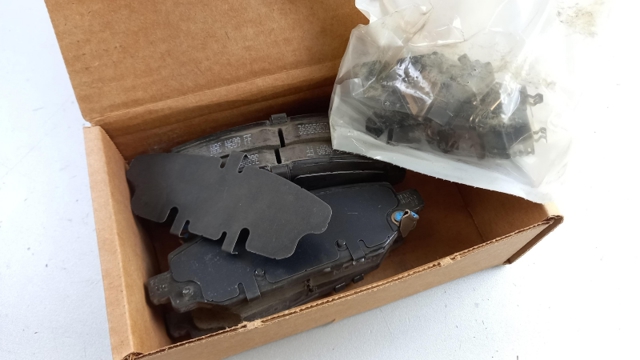 Задні гальмівні колодки 166004 Power Stop