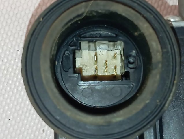 857100D540 Toyota Мотор склопідйомника дверей передніх, правих