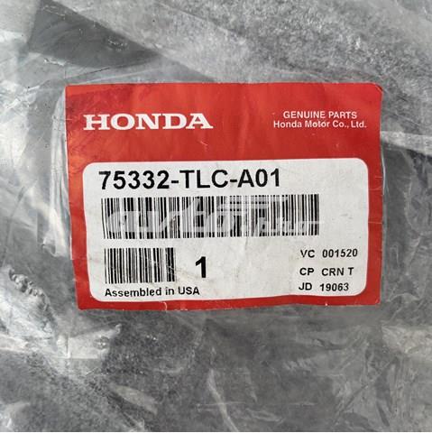 Накладка передньої лівої двері 75332TLCA01 Honda