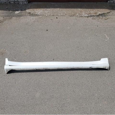 Накладка зовнішня (молдинг) порога, правий Toyota 7585060040C0 ціна, від 57.77 USD