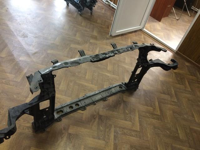 Рамка радіатора 64101C1000 Hyundai/Kia