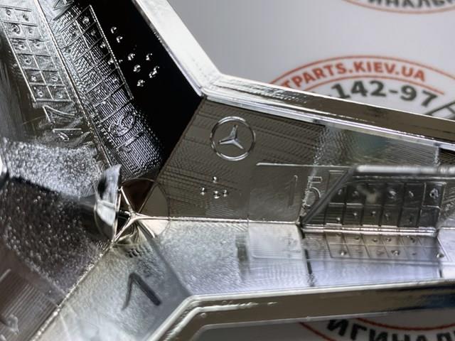 Емблема решітки радіатора A0008176007 Mercedes