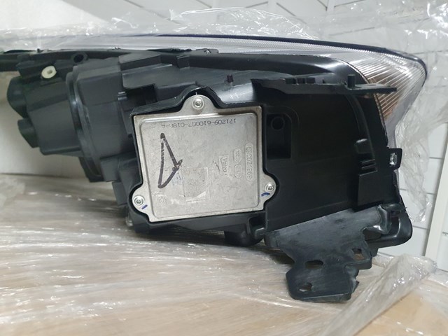 Фари Signeda ZFD111733L ціна, від 535.53 USD