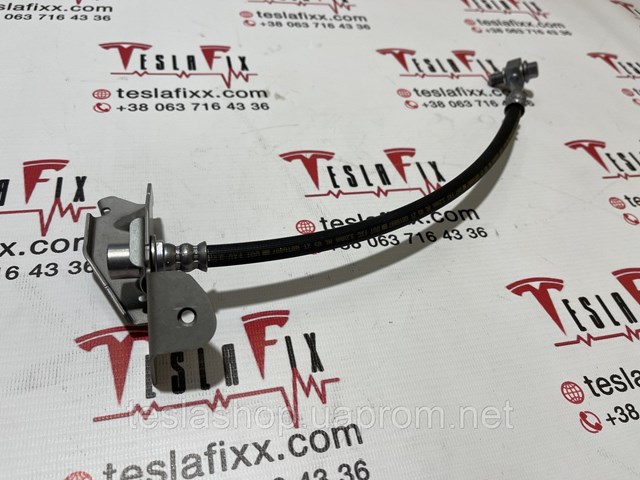 118873200D Tesla Шланг гальмівний задній, правий