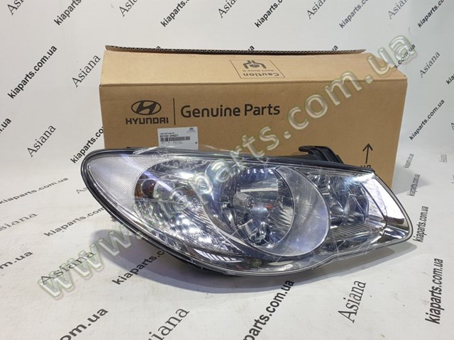 Фара права 921022H021 Hyundai/Kia