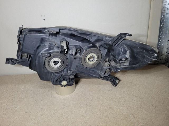 Фара правая Toyota 8113060L90 ціна, від 126.60 USD