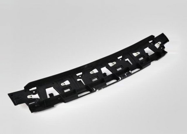 51118075658 BMW Кронштейн бампера переднього, центральний