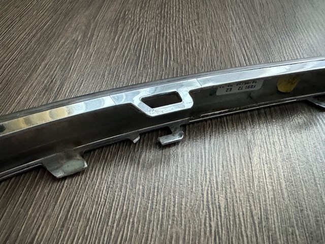 Молдинг заднього бампера, лівий VAG 5618534592ZZ ціна, від 75.72 USD