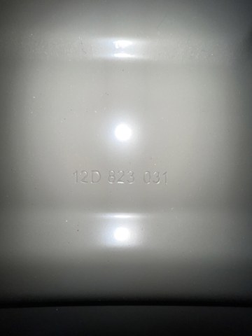 Капот VAG 12D823031 ціна, від 559.68 USD