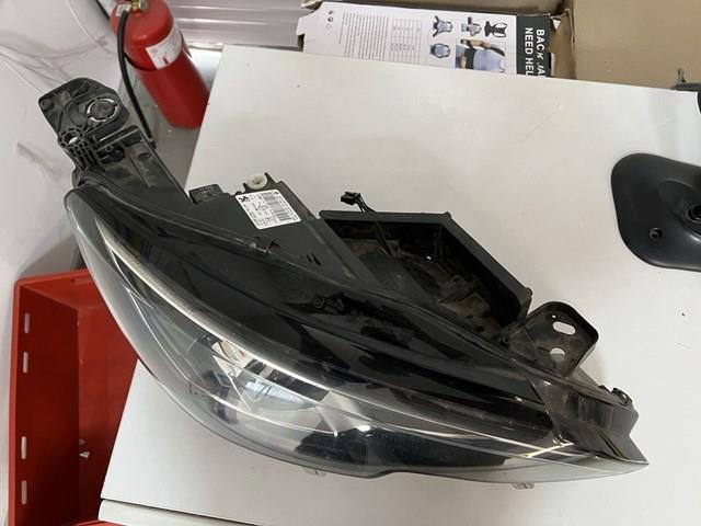 Фара права 9677832380 Peugeot/Citroen