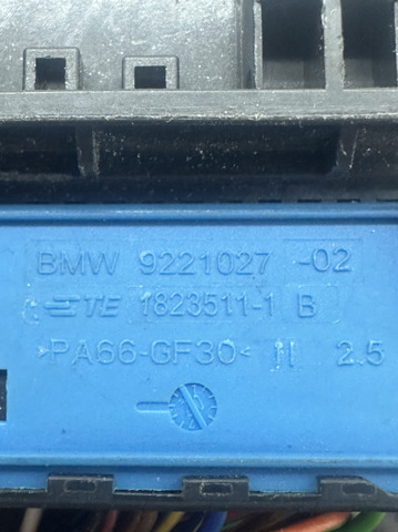  9221027 BMW