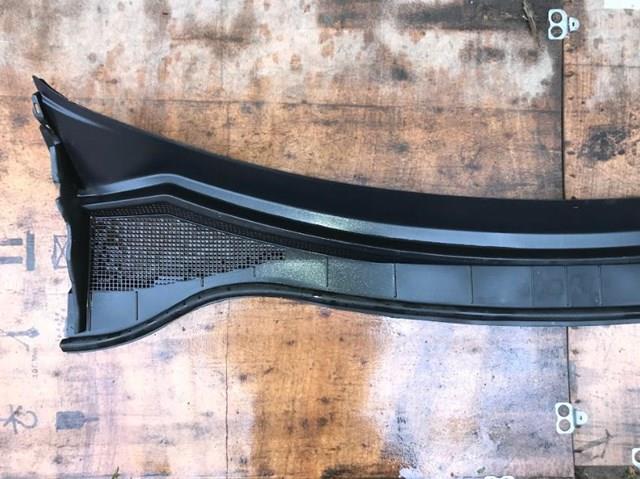 Водостік лобового скла, жабо Ford LJ6BS02216AE ціна, від 50.67 USD