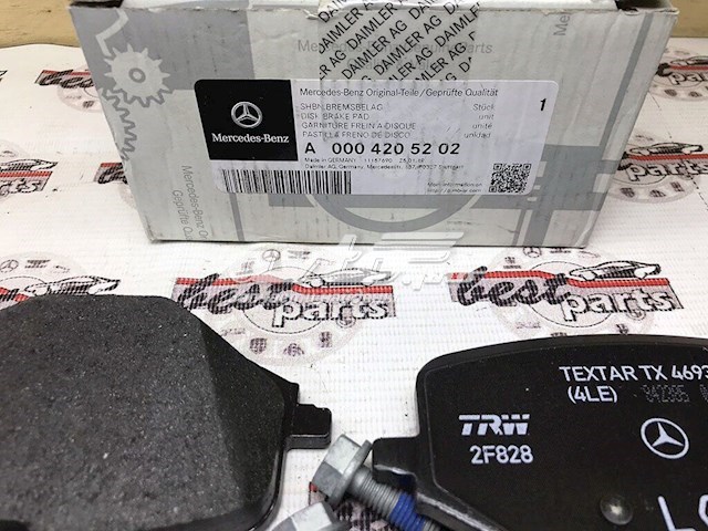 Задні гальмівні колодки A0004205202 Mercedes