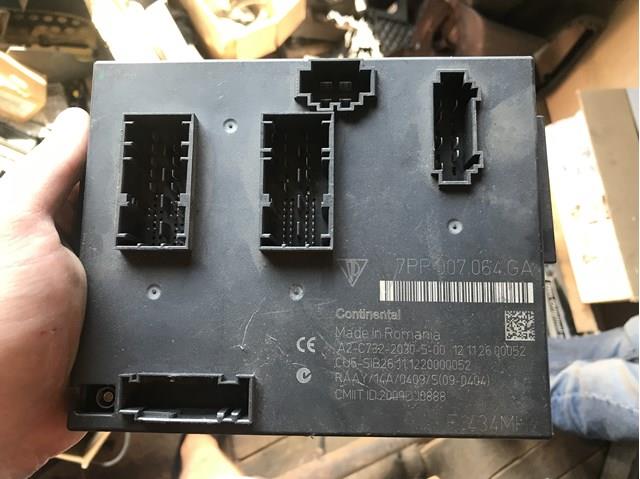 Купити 7PP907064 Porsche 