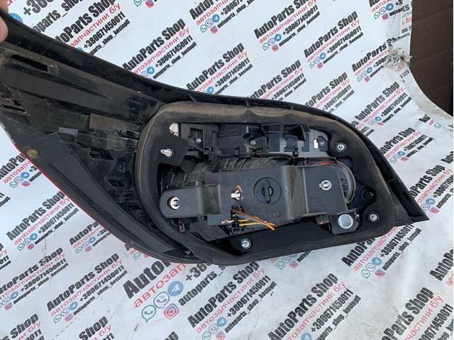 Купити 7177282 BMW Задня права фара