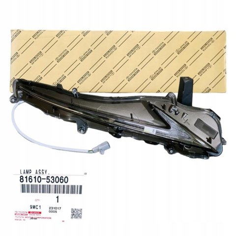 8161053060 Toyota Габарит передній, нижній (ліхтар), правий