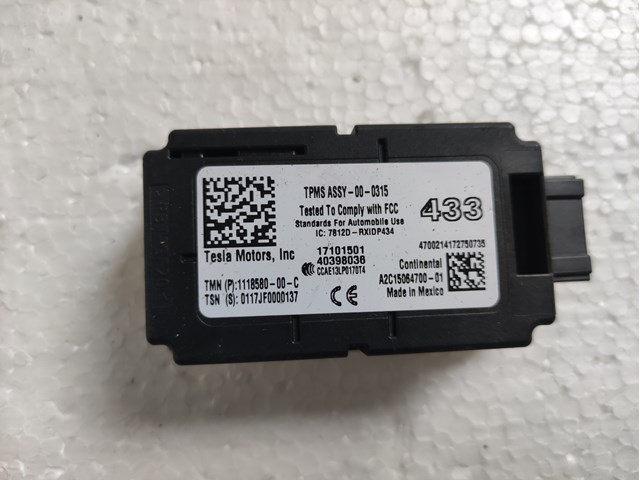  Tesla 111858000C ціна, від 11.11 USD
