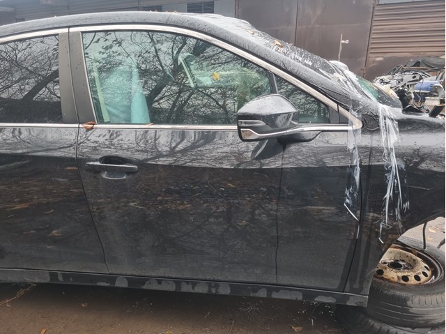 Купити 60009AN00A9P Subaru Двері праві передні
