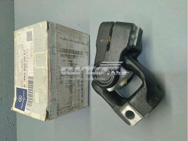 Хрестовина рульового механізму Mercedes A9604600057