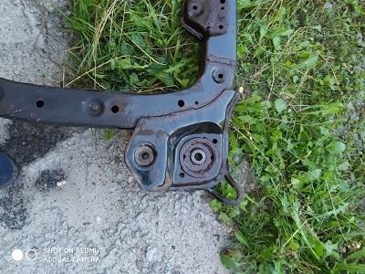 Балка передньої підвіски, підрамник Hyundai/Kia 624102B560