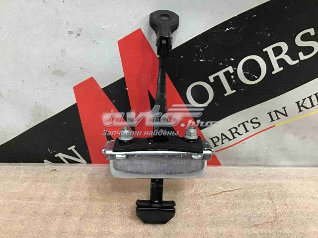 Обмежувач відкриття дверей, передній LR061290 Land Rover