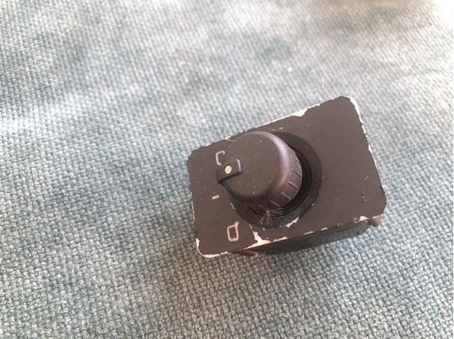  VAG 4B0959551B ціна, від 10.24 USD