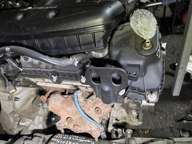 Пеньок Ford BA5Z6006D