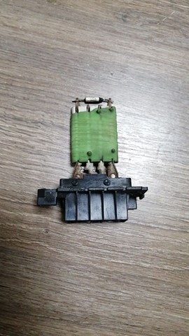 Резистор пічки DRS12010 Denso