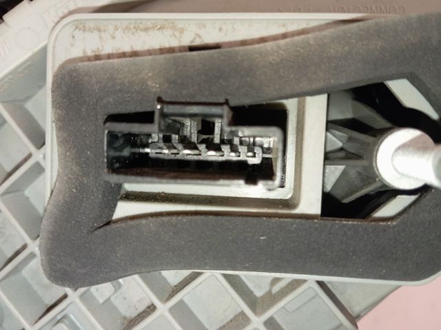 Задня права фара 9807242680 Peugeot/Citroen