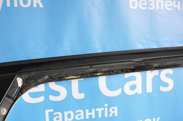 Двері задні, праві LR028556 Land Rover