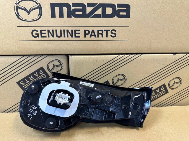 Купити VA40513G0 Mazda 