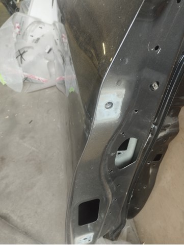 Двері праві передні 9812306280 Peugeot/Citroen