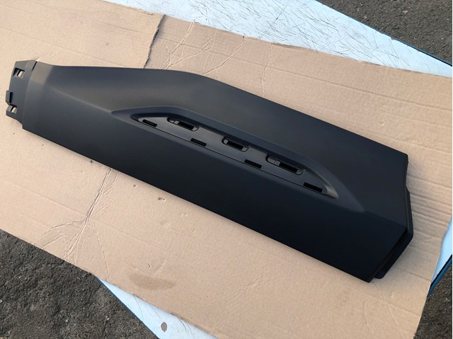 Молдинг задніх правих дверей Toyota 750770D020