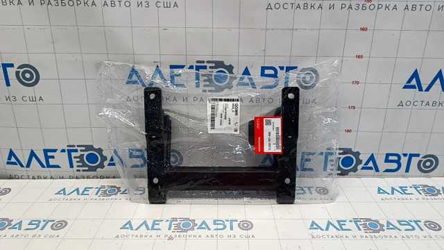 71150TRTA00 Honda Кронштейн решітки радіатора
